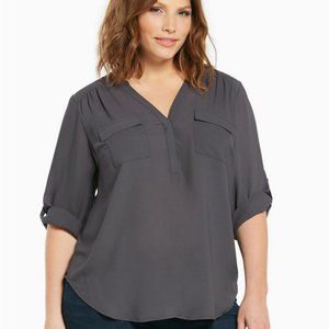 NWT Torrid Georgette Pullover Grey Size 2